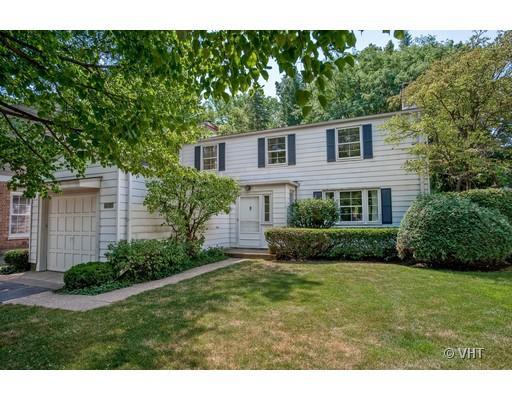 2237 Greenwood Ave., Wilmette, IL 60091