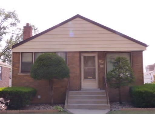 230 Frederick Ave., Bellwood, IL 60104