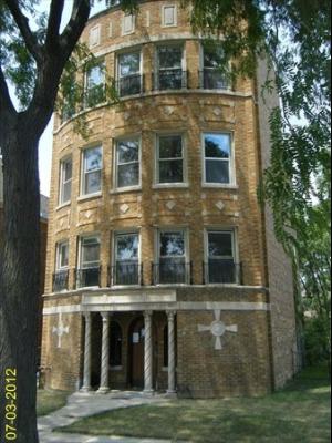 3834 W Jerome St., Skokie, IL 60076