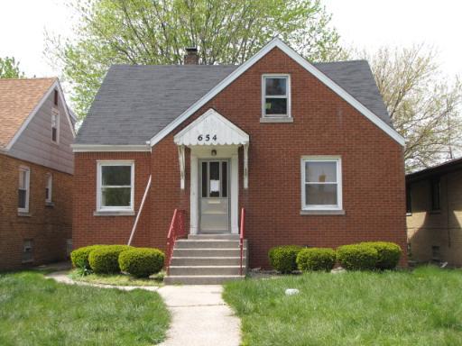 654 Hirsch St., Calumet City, IL 60409