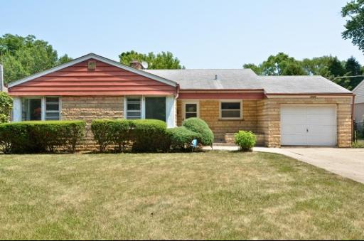 2735 Oak St., Highland Park, IL 60035