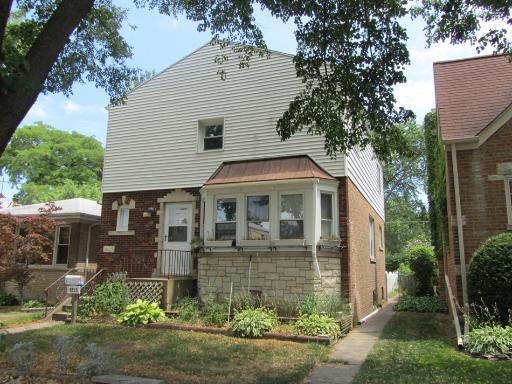 8215 Lowell Ave., Skokie, IL 60076