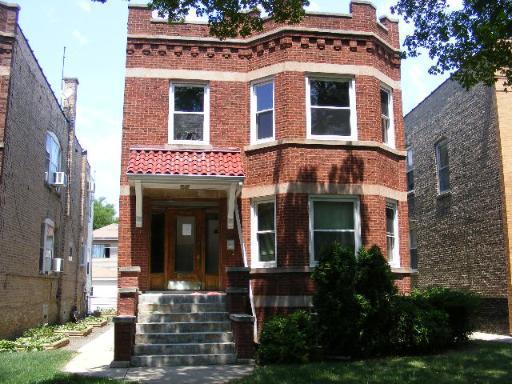5250 W Hutchinson St., Chicago, IL 60641