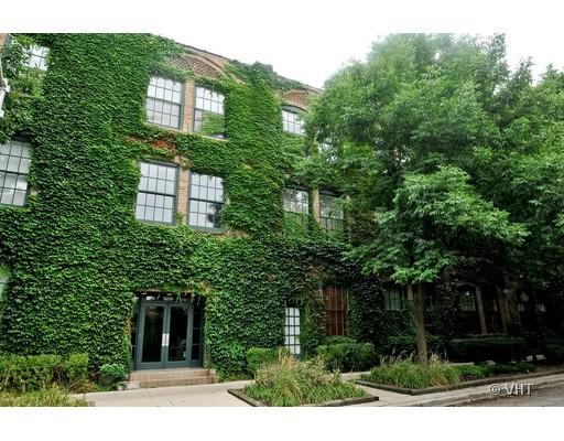 5235 N Ravenswood Ave. #4, Chicago, IL 60640