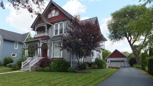611 N Court St., Rockford, IL 61103