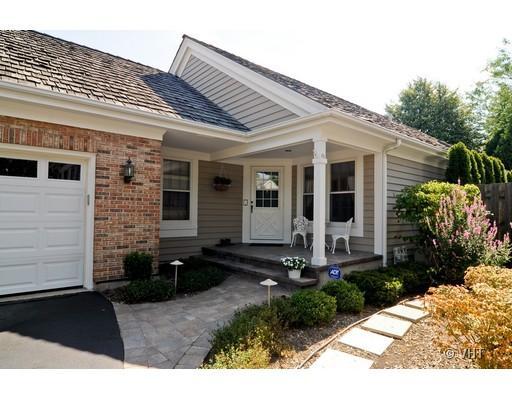 406 Park Barrington Dr., Barrington, IL 60010
