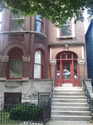 9026 S Escanaba Ave., Chicago, IL 60617