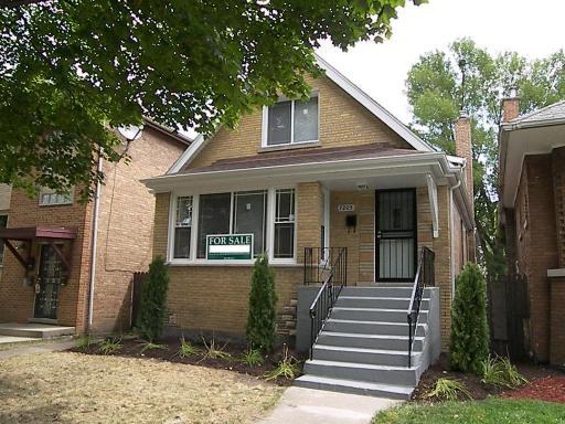 7205 S Fairfield Ave., Chicago, IL 60629