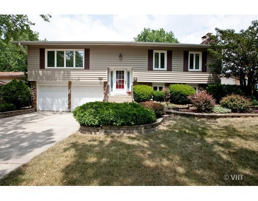 712 72nd St., Downers Grove, IL 60516