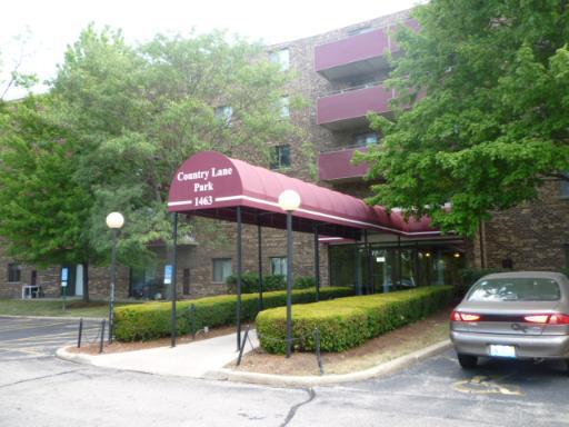 1463 Mercury Dr. #303, Schaumburg, IL 60193