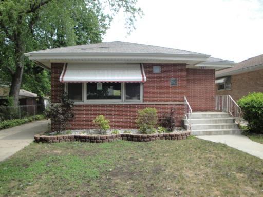 431 Crandon Ave., Calumet City, IL 60409