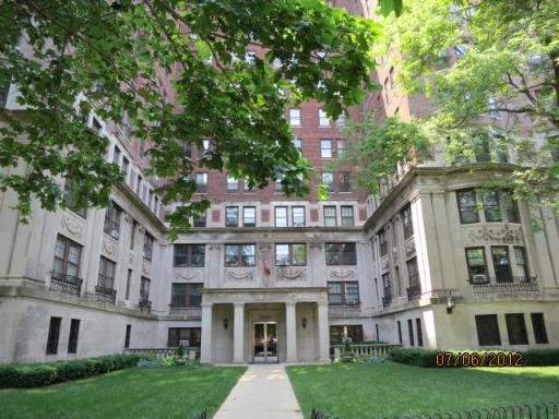 5000 N Marine Dr. #4B, Chicago, IL 60640