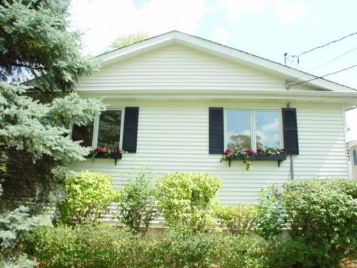 227 N Hager Ave., Barrington, IL 60010