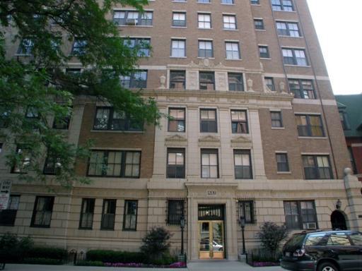 1209 N Astor St. #PH, Chicago, IL 60610