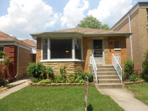 2636 W Estes Ave., Chicago, IL 60645
