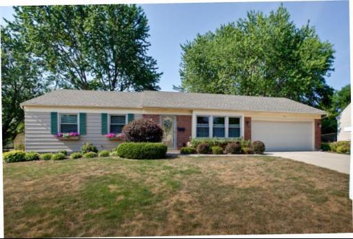 24 Paxton Ln., Schaumburg, IL 60194