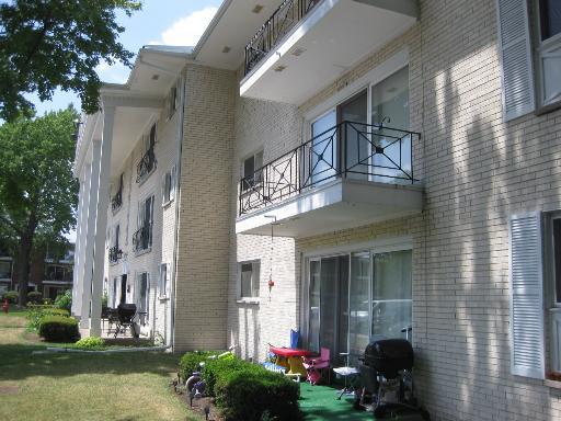 10119 Old Orchard Ct. #103, Skokie, IL 60076