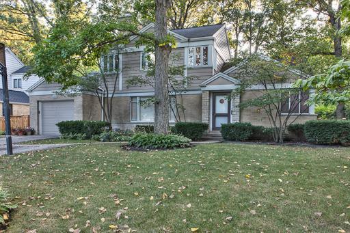 1554 Sherwood Rd., Highland Park, IL 60035