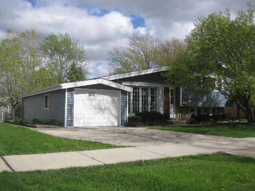 2693 S Craig Dr., Des Plaines, IL 60018