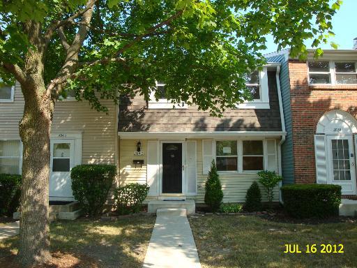2040 Farnham Ct., Schaumburg, IL 60194