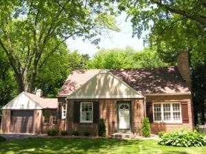 126 Mariposa Ave., Waukegan, IL 60085