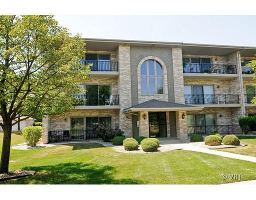 17806 Bernard Dr. #2A, Orland Park, IL 60467