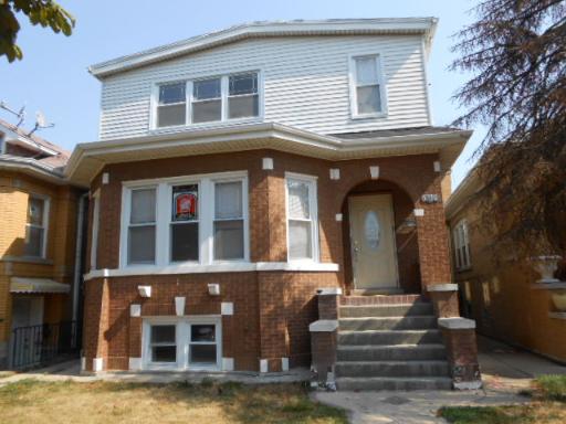 5230 W Oakdale Ave., Chicago, IL 60641