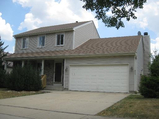 205 Parkwood Dr., Streamwood, IL 60107