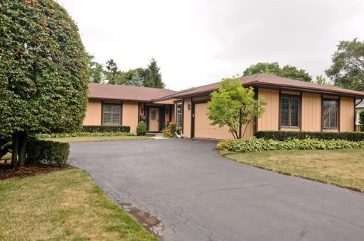 3165 Keystone Rd., Northbrook, IL 60062