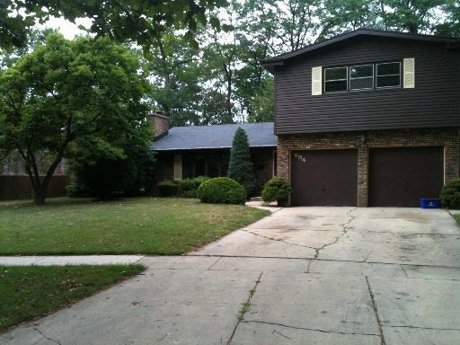 654 Hickory Dr., Itasca, IL 60143