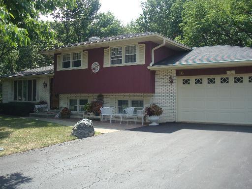 16 Longwood Dr., Joliet, IL 60432