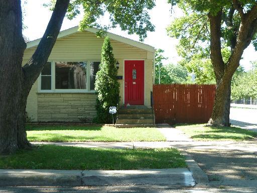 2459 W Dakin St., Chicago, IL 60618