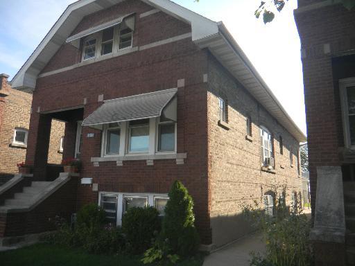 2511 S Highland Ave., Berwyn, IL 60402