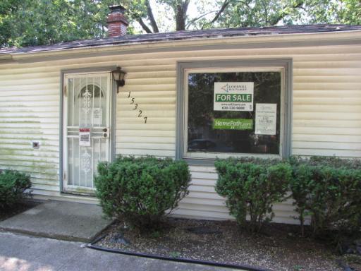 15327 Cherry Ln., Markham, IL 60428