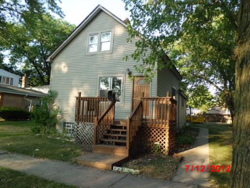 12811 Clinton Ave., Blue Island, IL 60406