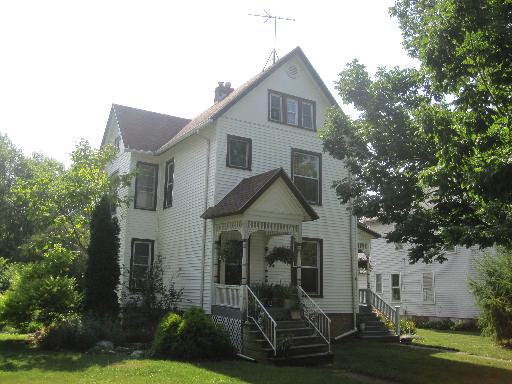 206 S Maple St., Grant Park, IL 60940