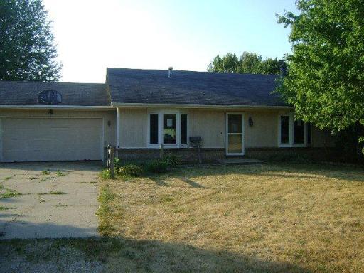 11721 Graystone Cir., Roscoe, IL 61073