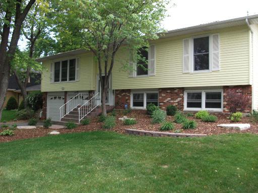 6671 Barrett St., Downers Grove, IL 60516
