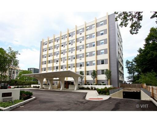 1410 Sheridan Rd. #4A, Wilmette, IL 60091