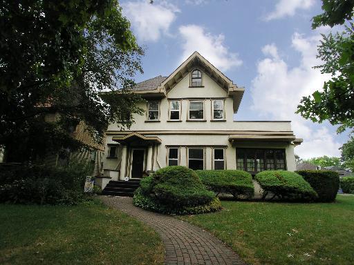307 7th Ave., La Grange, IL 60525
