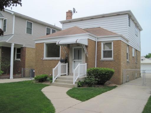 9011 W 22nd Pl., North Riverside, IL 60546
