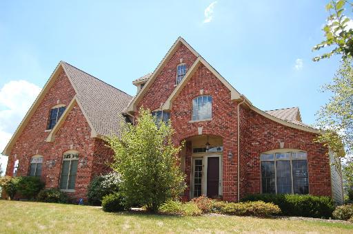 1192 Bush Blvd., Bolingbrook, IL 60490