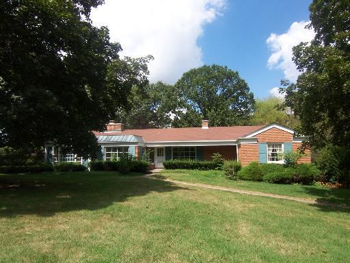 71 Bluff Rd., Trout Valley, IL 60013