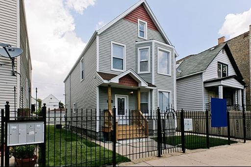 3624 W Shakespeare Ave., Chicago, IL 60647