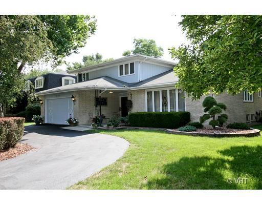 10414 S 84th Ave., Palos Hills, IL 60465