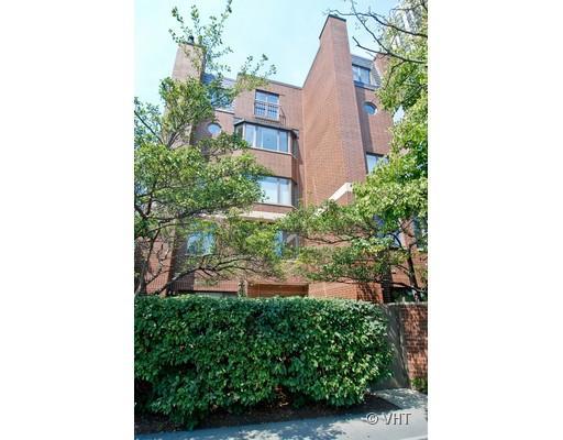 1720 N La Salle St. #25, Chicago, IL 60614