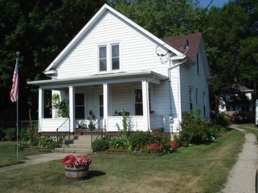 107 S First St., Tonica, IL 61370