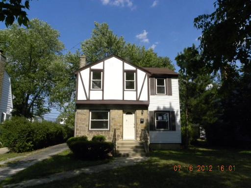 2309 S 10th Ave., Broadview, IL 60155