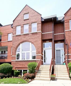 652 First Ave., Des Plaines, IL 60016