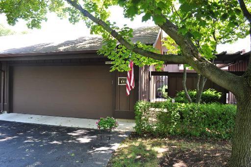 5N451 Redbud Ct., St. Charles, IL 60175
